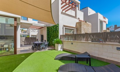 Resale - Villa - Ciudad Quesada - 