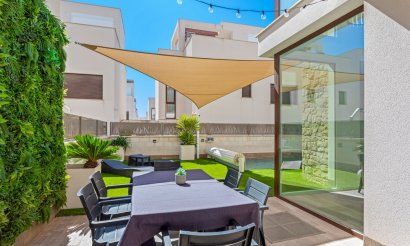 Resale - Villa - Ciudad Quesada - 