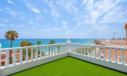 Resale - Villa - Torrevieia - Torrevieja