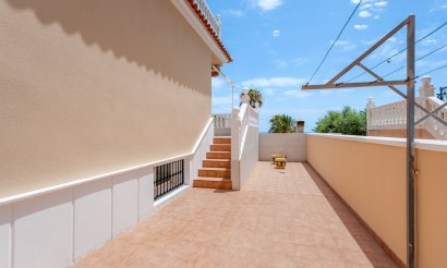 Resale - Villa - Torrevieia - Torrevieja