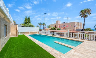 Resale - Villa - Torrevieia - Torrevieja