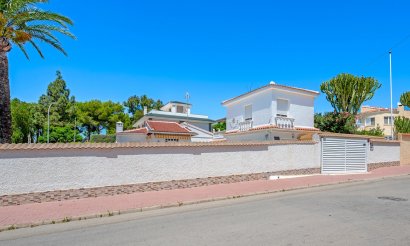 Resale - Villa - Ciudad Quesada - 