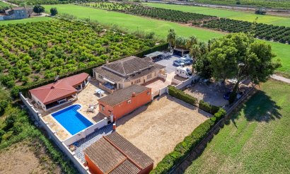 Resale - Finca / Country Property - Almoradí - Las Heredades