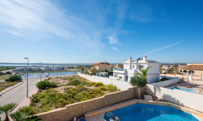 Resale - Villa - Ciudad Quesada - 