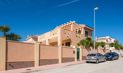 Resale - Villa - Ciudad Quesada - 