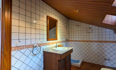 Resale - Villa - Mil Palmeras - 