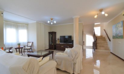 Resale - Villa - Ciudad Quesada - 
