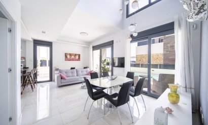 Resale - Villa - Orihuela Costa - Lomas De Cabo Roig