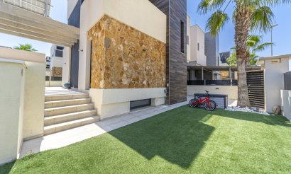 Resale - Villa - Orihuela Costa - Lomas De Cabo Roig