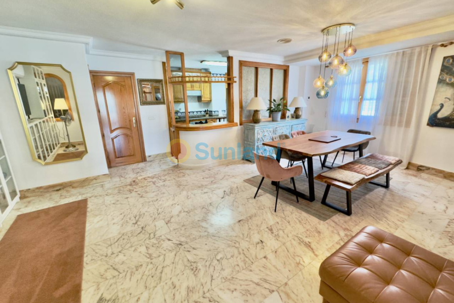 Resale - Villa - Guardamar del Segura - 