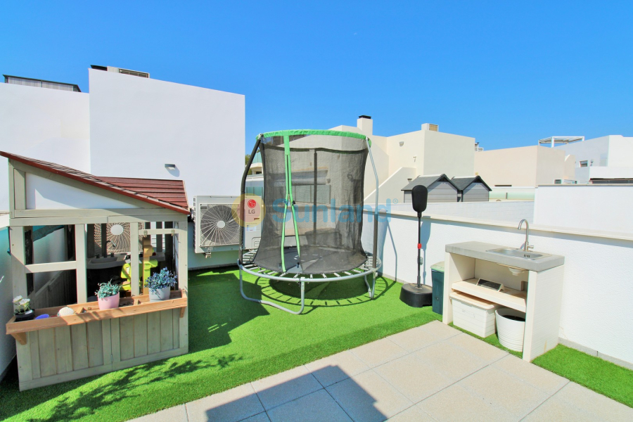 Använda fastigheter - Villa - Villamartin