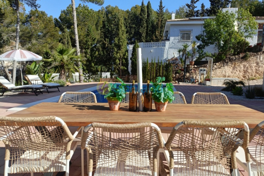 Resale - Villa - Pinar De Campoverde - 
