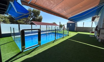 Resale - Villa - Orihuela Costa - Montezenia