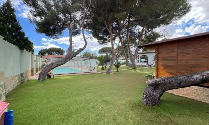 Resale - Villa - Orihuela Costa - Campoamor