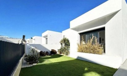 Resale - Villa - Ciudad Quesada - Altos del golf i
