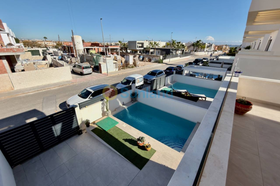 Brukte eiendommer - Villa - Los Montesinos - La Herrada