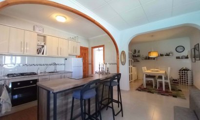 Använda fastigheter - Villa - Torrevieia - La Siesta