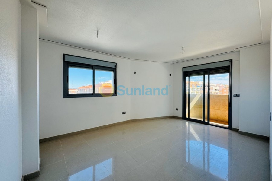 Verkauf - Apartment - La Mata
