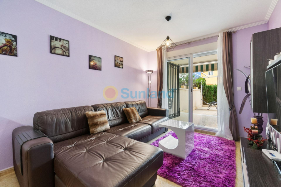 Resale - Apartment - Orihuela Costa - Altos de Campoamor