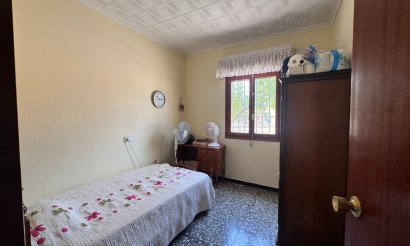 Resale - Villa - Monovar