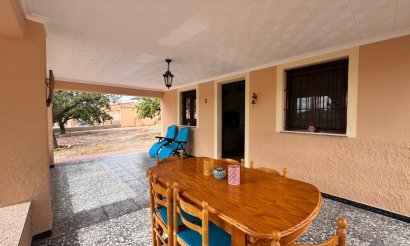 Resale - Villa - Monovar