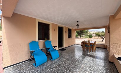 Resale - Villa - Monovar
