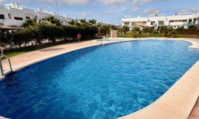 Resale - Apartment - Flat - Orihuela - Vistabella Golf