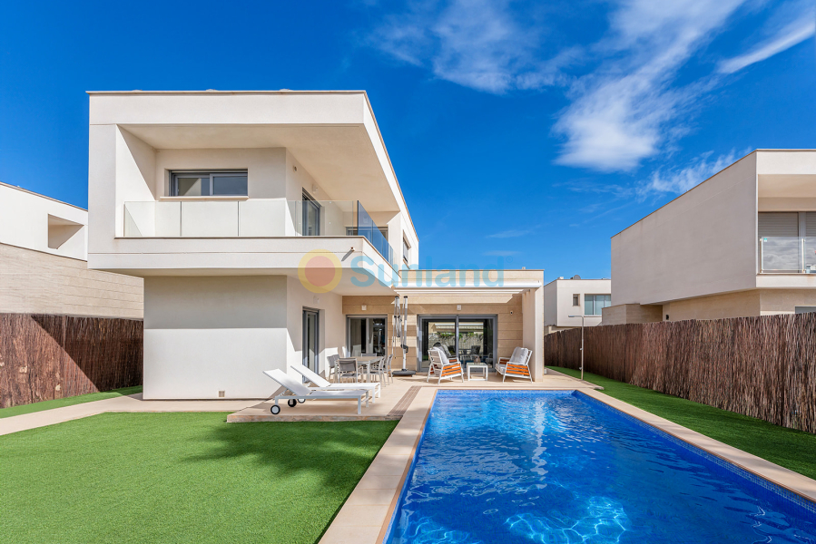 Resale - Villa - Orihuela - Vistabella Golf