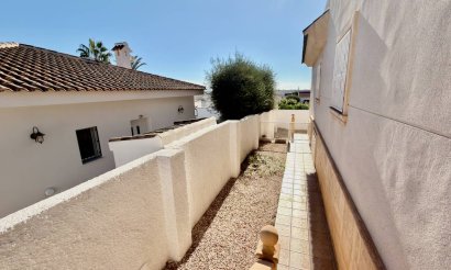 Resale - Villa - Ciudad Quesada - 
