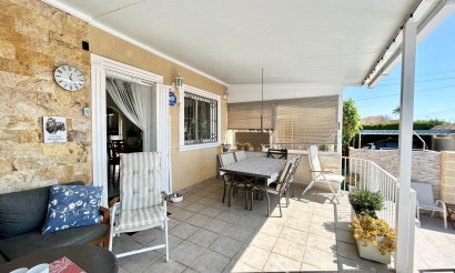 Använda fastigheter - Villa - Torrevieia - La Siesta