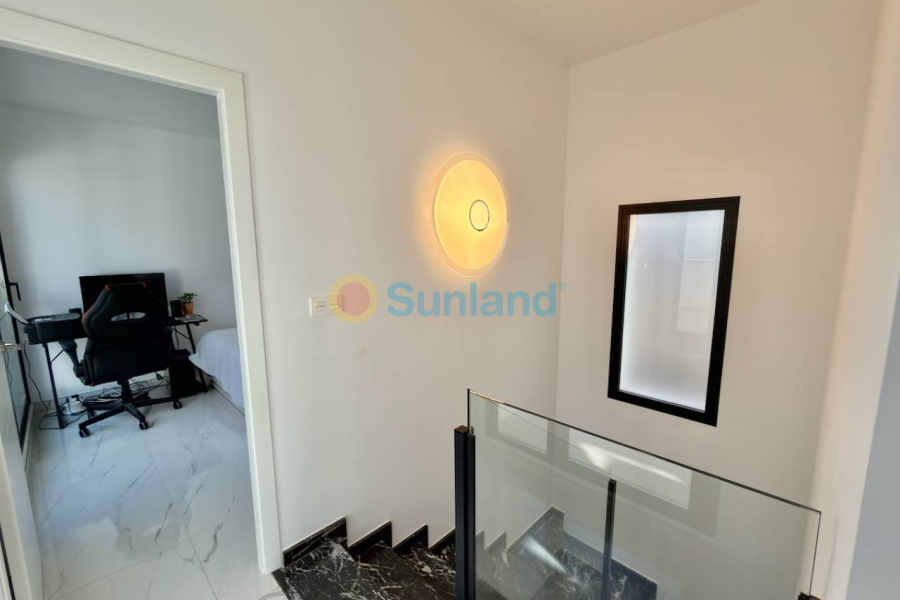 Brukte eiendommer - Villa - Los Montesinos - La Herrada