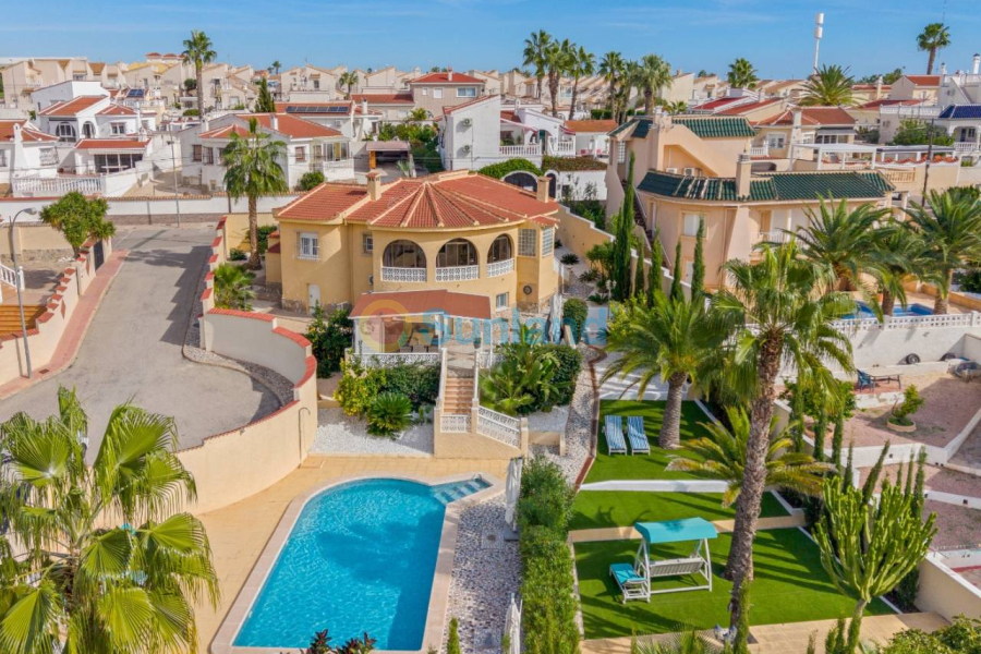 Resale - Villa - Ciudad Quesada