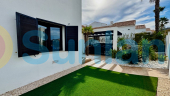 Resale - Villa - La Finca Golf