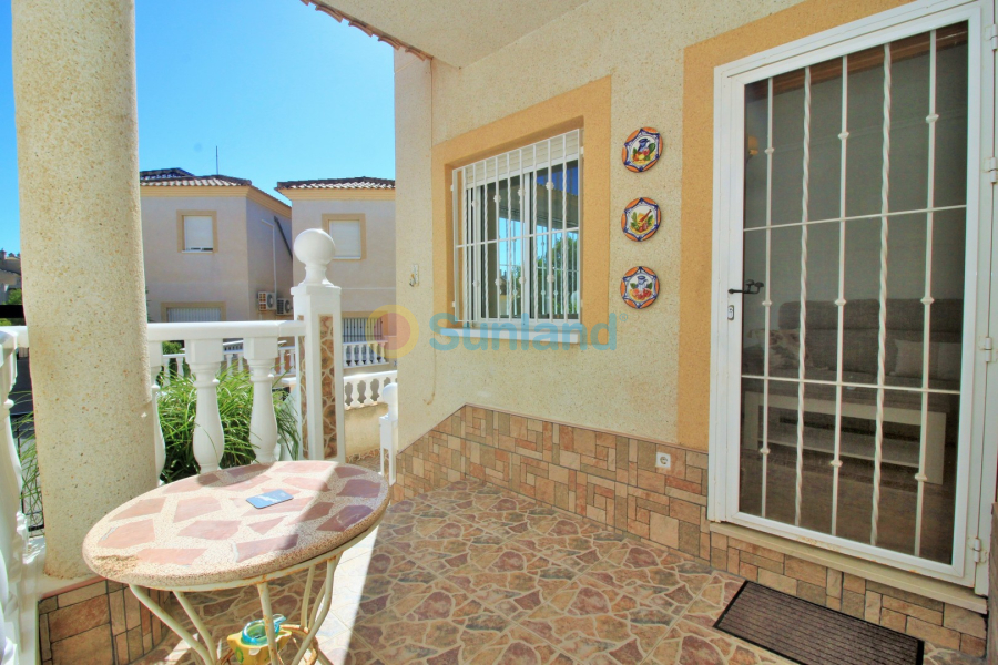 Använda fastigheter - Villa - Playa Flamenca