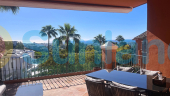Resale - Apartment - Benahavis - La Quinta