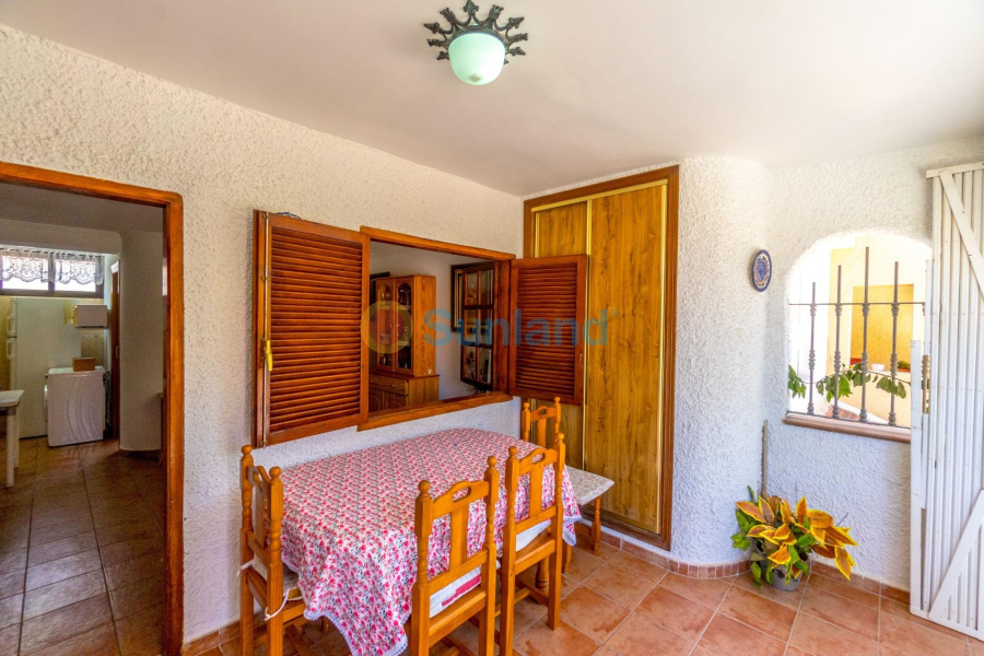 Resale - Bungalow - Pilar de la Horadada - Mil Palmeras