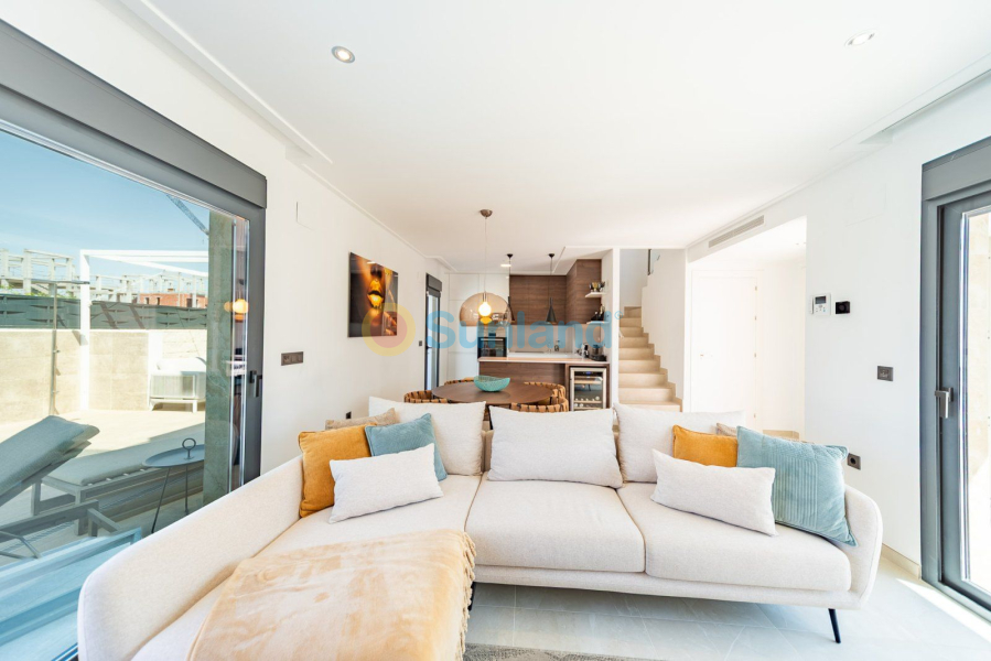 Вторичка - Bилла - Ciudad Quesada