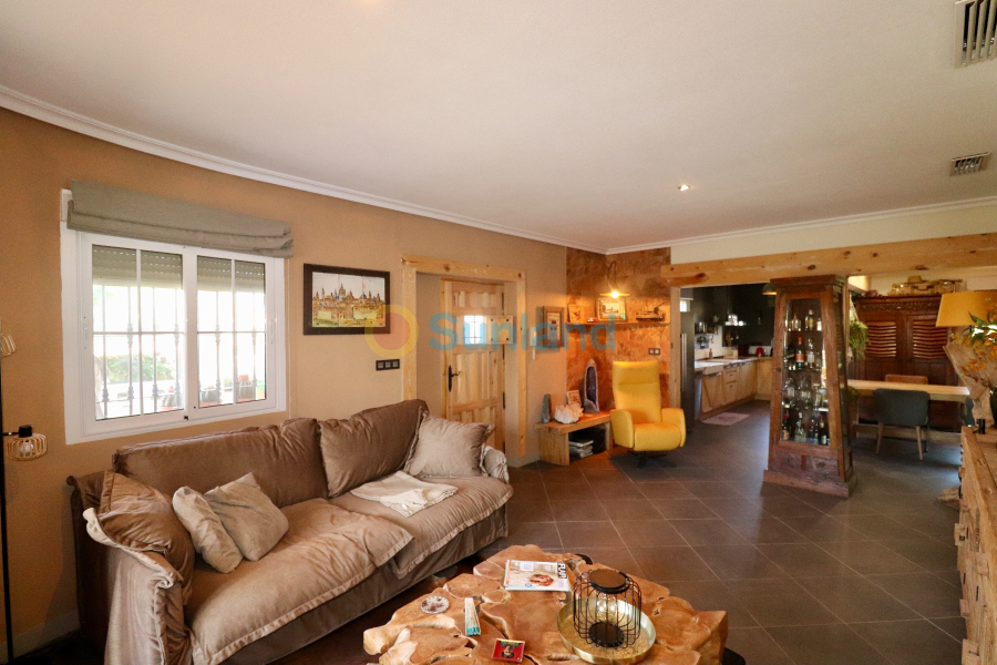 Resale - Country house - Catral