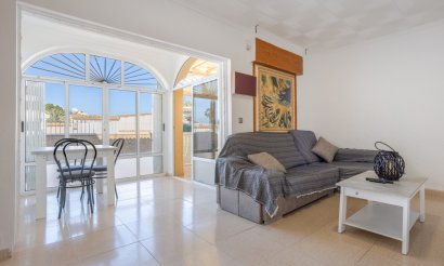 Resale - Villa - Torrevieia - Urbanización San Luis