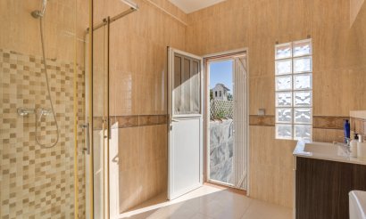 Resale - Villa - Torrevieia - Urbanización San Luis