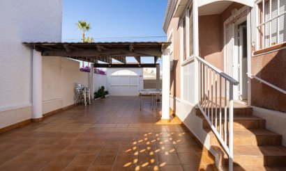 Resale - Villa - Torrevieia - Urbanización San Luis