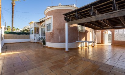 Resale - Villa - Torrevieia - Urbanización San Luis