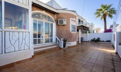 Resale - Villa - Torrevieia - Urbanización San Luis