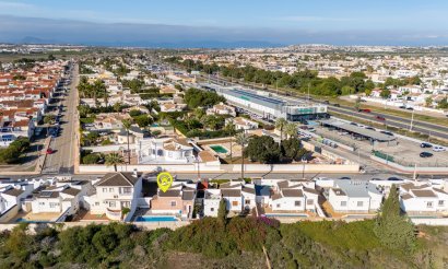 Resale - Villa - Torrevieia - Urbanización San Luis