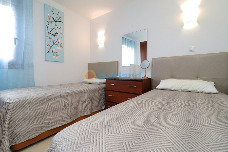 Resale - Apartment - Torrevieja - Punta Prima