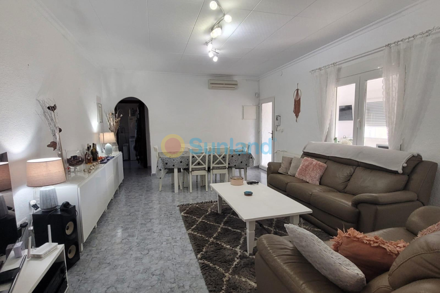 Segunda mano - Chalet - San Fulgencio - Urbanización La Marina