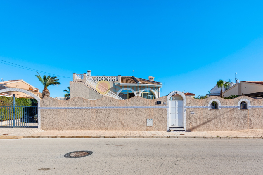 Segunda mano - Chalet - Ciudad Quesada - Rojales