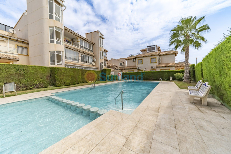 Resale - Apartamento - Torrevieja - Punta Prima