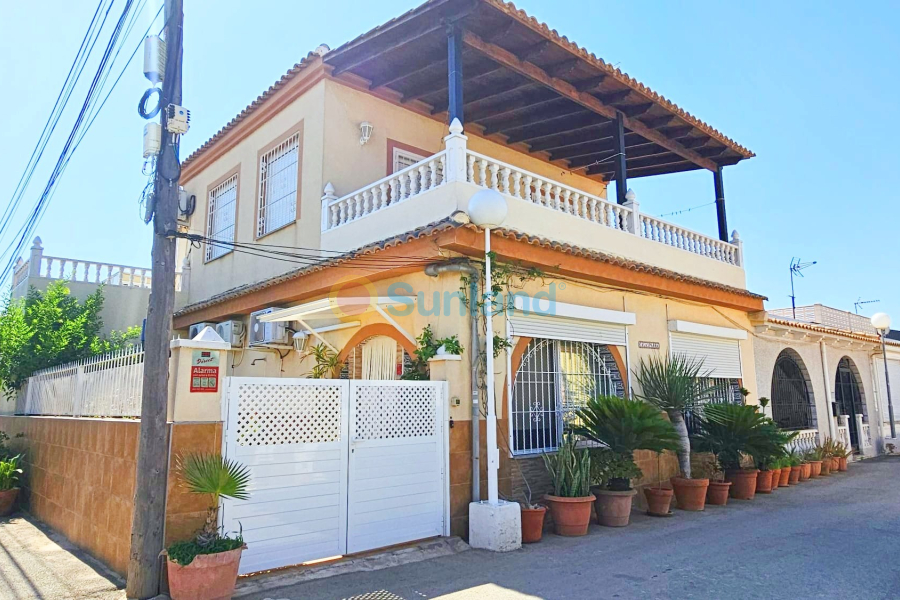 Resale - Apartment - Los Alcázares - 