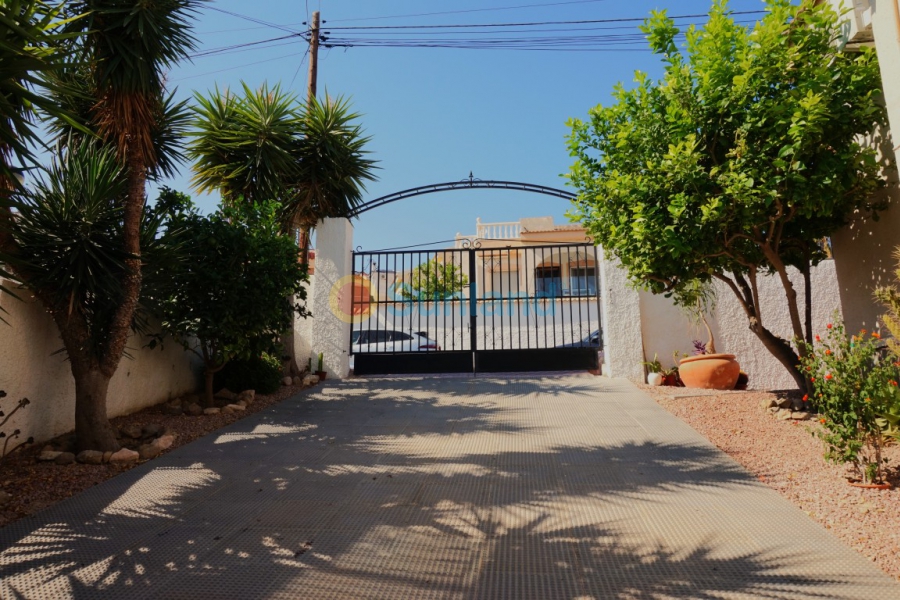 Brukte eiendommer - Detached Villa - Ciudad Quesada